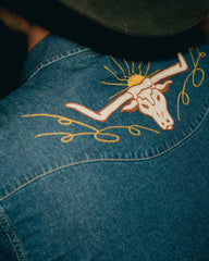 Tecovas x Cathy Hahn Menâs Embroidered Denim Pearl Snap - Size L